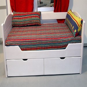 Sofa sa malim fiokama