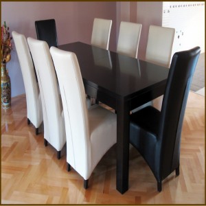 Trpezarijska garnitura